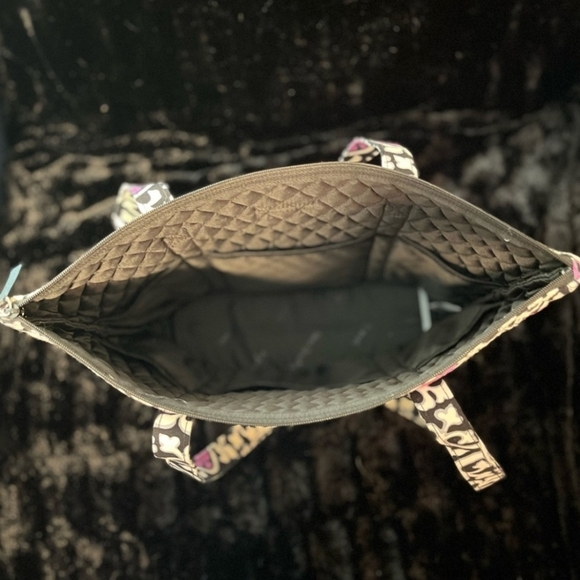 Vera Bradley Scroll Medallion Large Tote MINT CONDITION - Picture 3 of 7